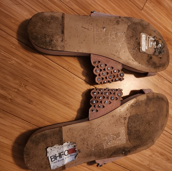 Sandals/Slides - Picture 4 of 4